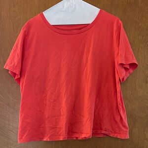 Universal Thread Bright Red Short Sleeve Tee